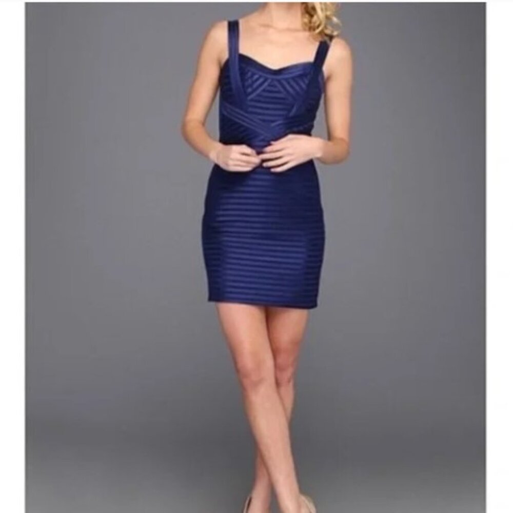 *NEW* BCBGMaxAzria "Rivas" Bodycon Cocktail Mini Dress Navy Blue - Size 6P